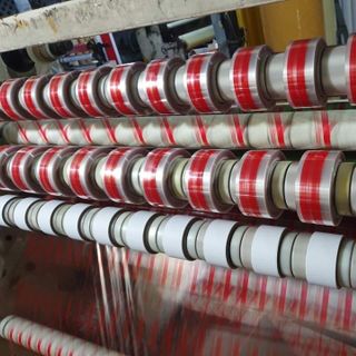 Keo dán thùng xốp