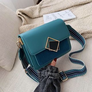 Túi xách nữ thời trang, kiểu dáng trẻ trung, phong cách NV0276 giá sỉ