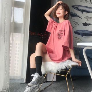 ÁO TAY LỠ MẪU MỚI UNISEX FROM TO Y HÌNH ( feesize 75kg mặc vừa ) màu y hình S hàng chất thun cotton 4 chiều ko xù lông , thấm hút mồ hôi co giãn 4 chiều , vải dày mịn _