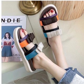 Dép bệt năm màu
