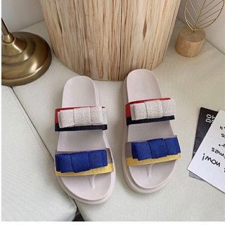 Dép bệt năm màu