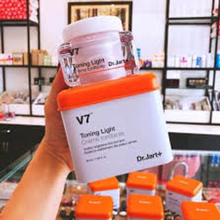 Kem V7 Hàn Quốc hộp vuông