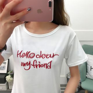 Áo thun trắng nữ form body co giãn thêu chữ hello my friend đơn giãn