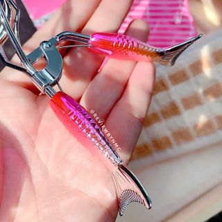 Kẹp bấm mi thiết kế hình đuôi cá đẹp mắt hỗ trợ trang điểm làm đẹp cho nữ nhỏ gọn dễ mang theo