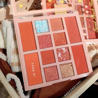 Phấn mắt Kiss Beauty Sweet Peach 10 ô