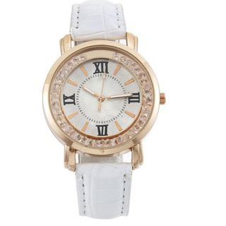 Đồng hồ đẹp có nhiều màu