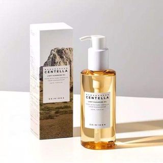 Skin1004 Dầu Tẩy Trang Skin1004 Madagascar Centella Cleansing Oil Làm Sạch Và Dưỡng Ẩm 200ml