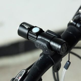 Đèn pin cầm tay led mini zoom