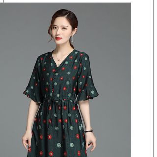 ĐẦM XOÈ HOẠ TIẾT BÔNG CHÂN - DT1312