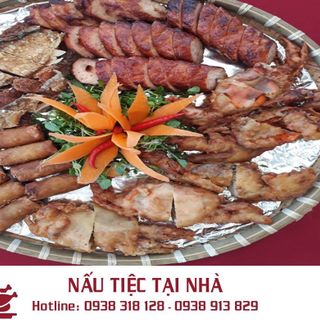 Nâu tiệc tại nhà ở Liên khu 4-5