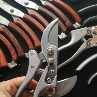 Kéo cắt cành - Nhật