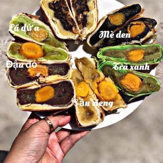 BÁNH PÍA BÁCH VỊ TÂN HUÊ VIÊNN