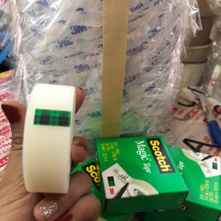 Băng keo ma thuật