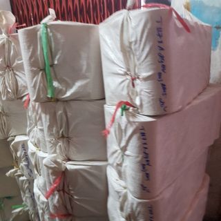 Băng keo dán thùng giấy