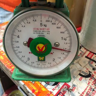 Băng keo dán thùng giấy