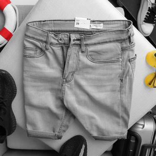 Quần short jean nam rách phom skinny