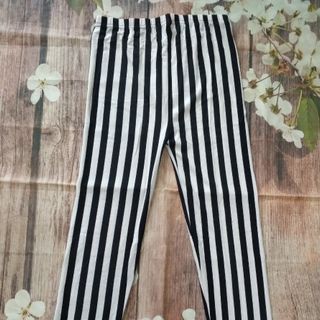 Quần legging hoạ tiết độc lạ