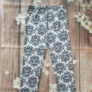 Quần legging hoạ tiết độc lạ