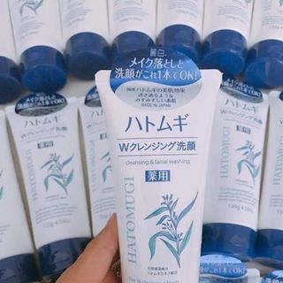 Sữa Rửa Mặt Ý Dĩ Hatomugi 130gram
