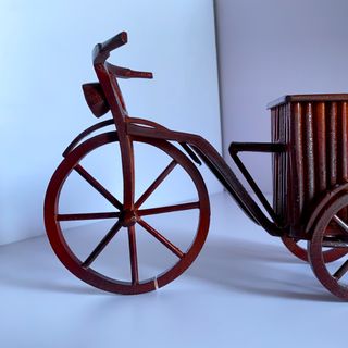 Xe 3 bánh kéo thùng gỗ trang trí