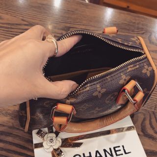Tui lvv kèm mặt gấu