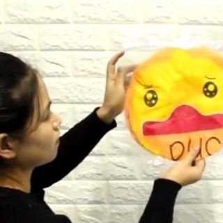 Trùm đầu hoạt hình 8k