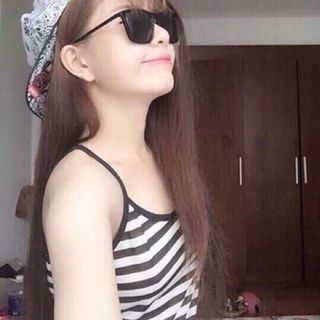 Kính thời trang V tây đen gọng nhựa đẹp mắt