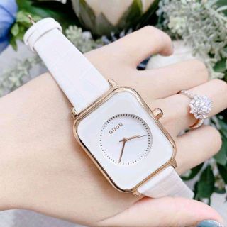 Đồng Hồ Cao CấpHộp Tặng Kèm Lắc Tay Siêu Xinh