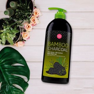 Sữa tắm than tre thái lan trị mụn lưng 500ml
