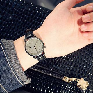 Đồng Hồ Thời Trang Nam Nữ WeeSky Dây Da