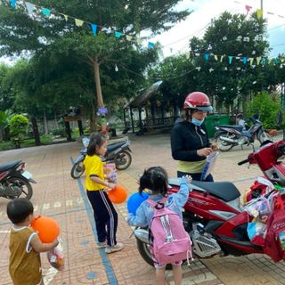 Balo . Balo lớn đựng vừa a4 giá sỉ 56k rất nhiều mẫu