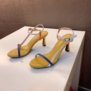Giày sandal sang chảnh giá rẻ
