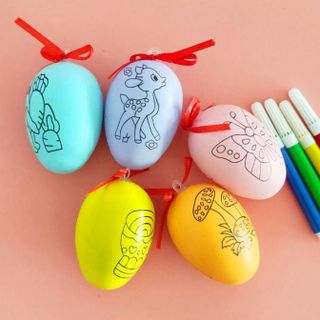 Bộ trứng và 4 cây bút