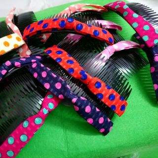 Kẹp tóc lược tóc. Đủ màu