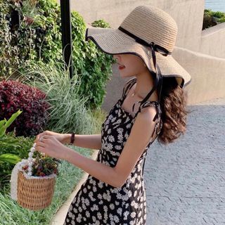Đầm hoa cucsc nhí hay dây nơ form ngắn