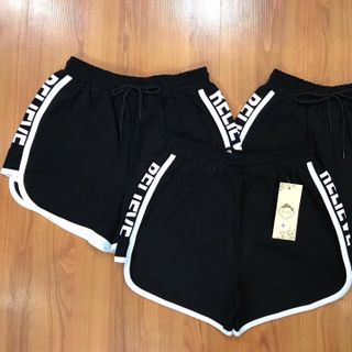 Quần short chữ chất cotton - ảnh tự chụp