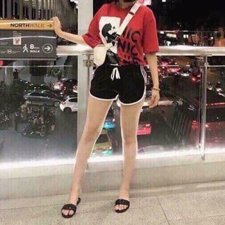 Quần short chữ chất cotton - ảnh tự chụp