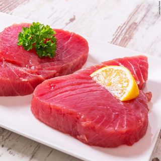 Cá ngừ cắt lát đông lạnh / Frozen co tuna steak - Size 120-140gr giá sỉ