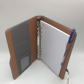 sổ bìa còng có tai nam châm
