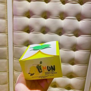 Kem body Lemon Chanh tươi