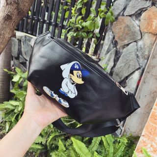 Túi bao tử mickey
