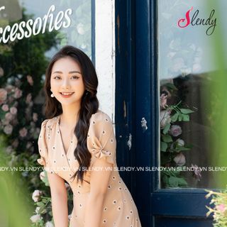 VÁY LỤA TRƯỢT HOA DÁNG ĐUÔI CÁ XẺ