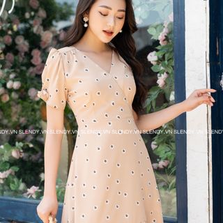 VÁY LỤA TRƯỢT HOA DÁNG ĐUÔI CÁ XẺ