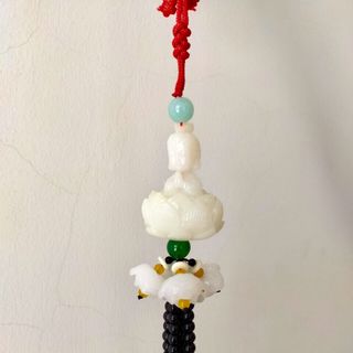 Dây treo phong thủy ô tô mang lại bình an và may mắn cho lái xe