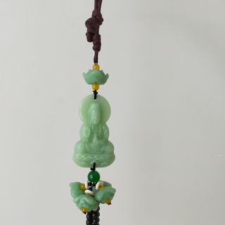 Dây treo phong thủy ô tô mang lại bình an và may mắn cho lái xe