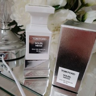 Nước Hoa Nam NữTOMFOR SOLEIL NEIGE hàng 11 cho ctv sỉ bán auth