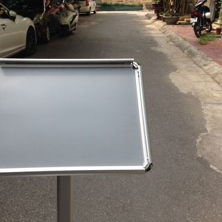 Biển chỉ dẫn, kệ để menu bằng nhôm khổ A3