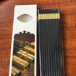 Đũa mạ vàng hộp 10 đôi