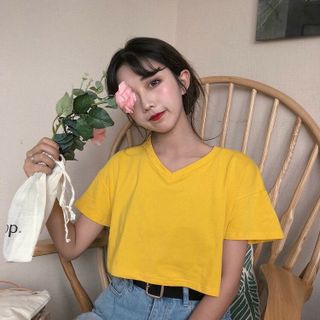 Áo thun croptop cổ tim