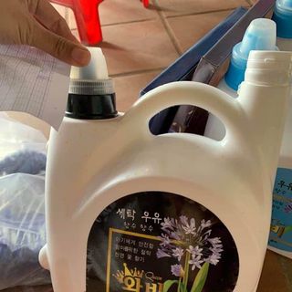 CHAI NƯỚC GIẶT QUEN NỮ HOÀNG